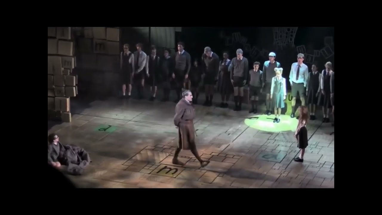 Matilda the Musical on Broadway- Playground scene [Amanda Thripp pigtails, Chokey Chant] 01/01/2017