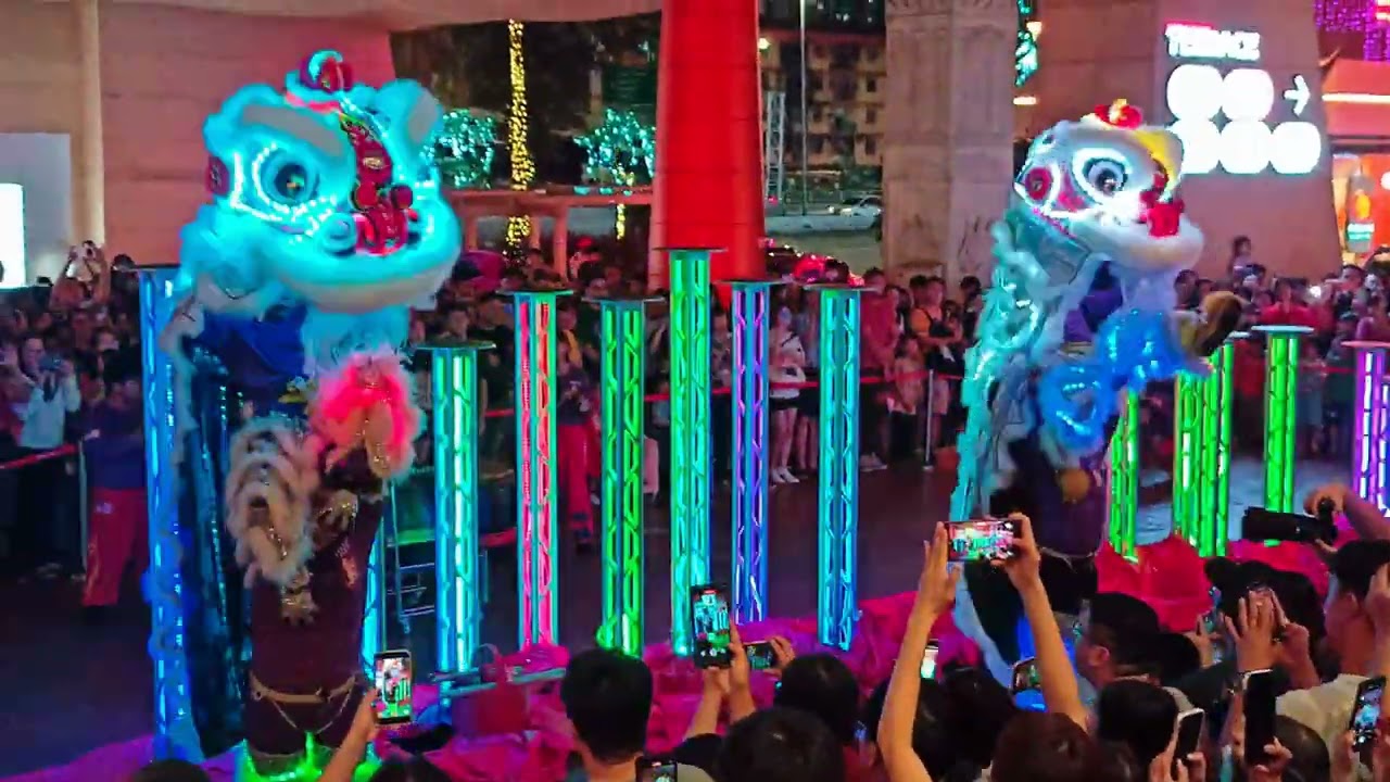 Lion Dance - Power in motion. 🦁⚡