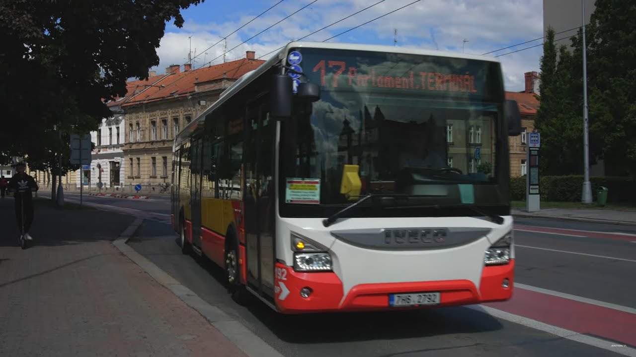 Czech Republic, Hradec Králové, bus 17 ride from Magistrát města to Kongresové centrum Aldis