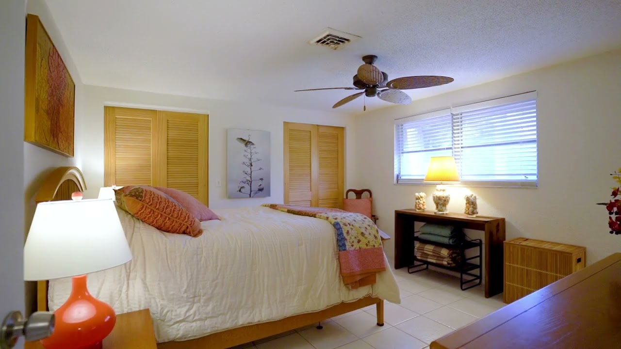 3 Bedroom 2 bath home in Venice Fl for sale