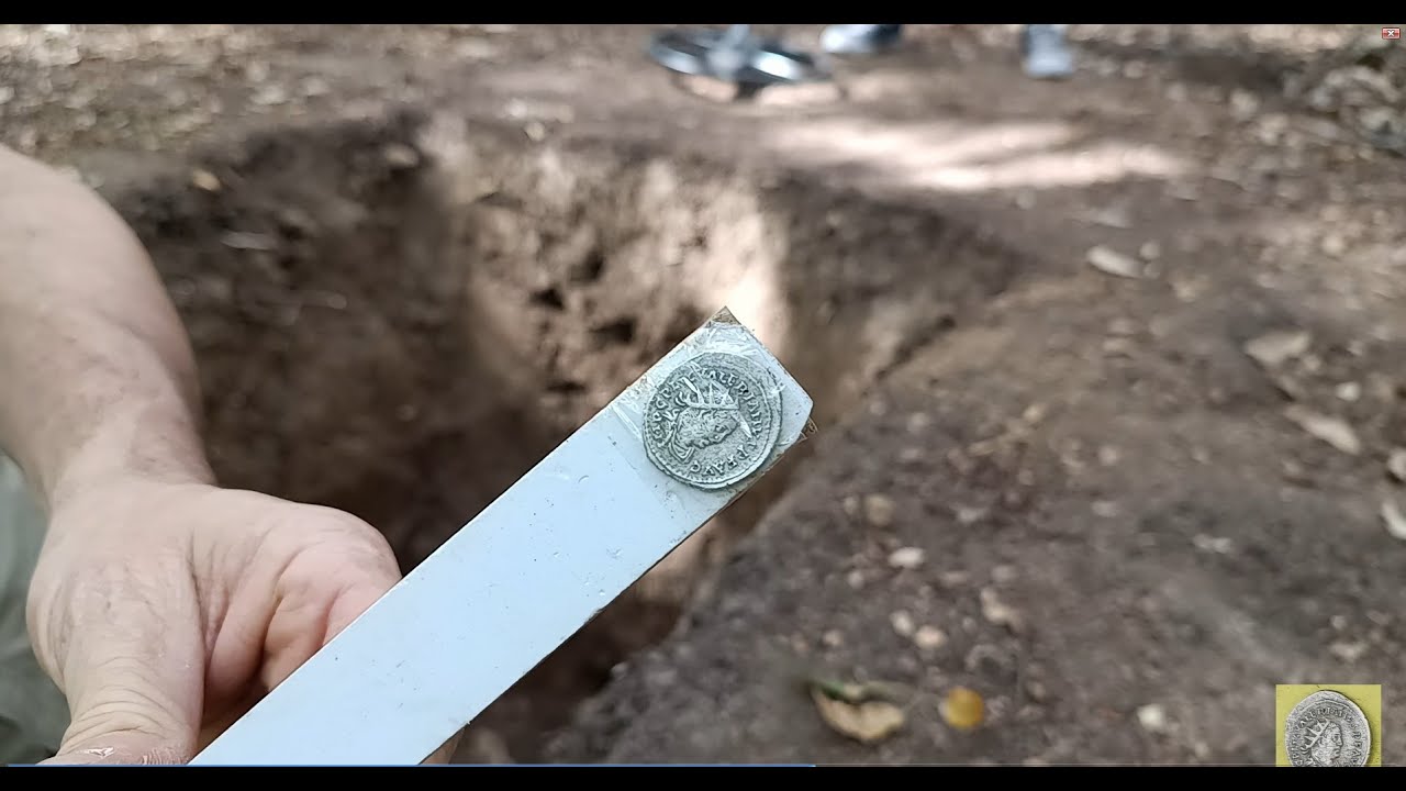 Smart Pulse hybrid metal detector - test in the ground. There is no money in the air !