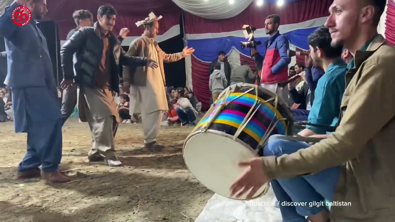 Chitrali new hareep Awa pee pee Nasha by Farman ustad & Team