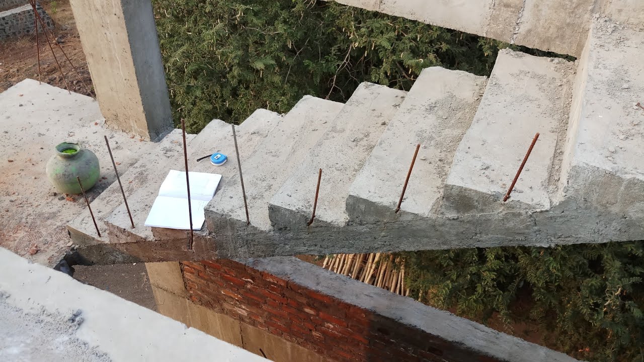 Half landing dog legged staircase dimension