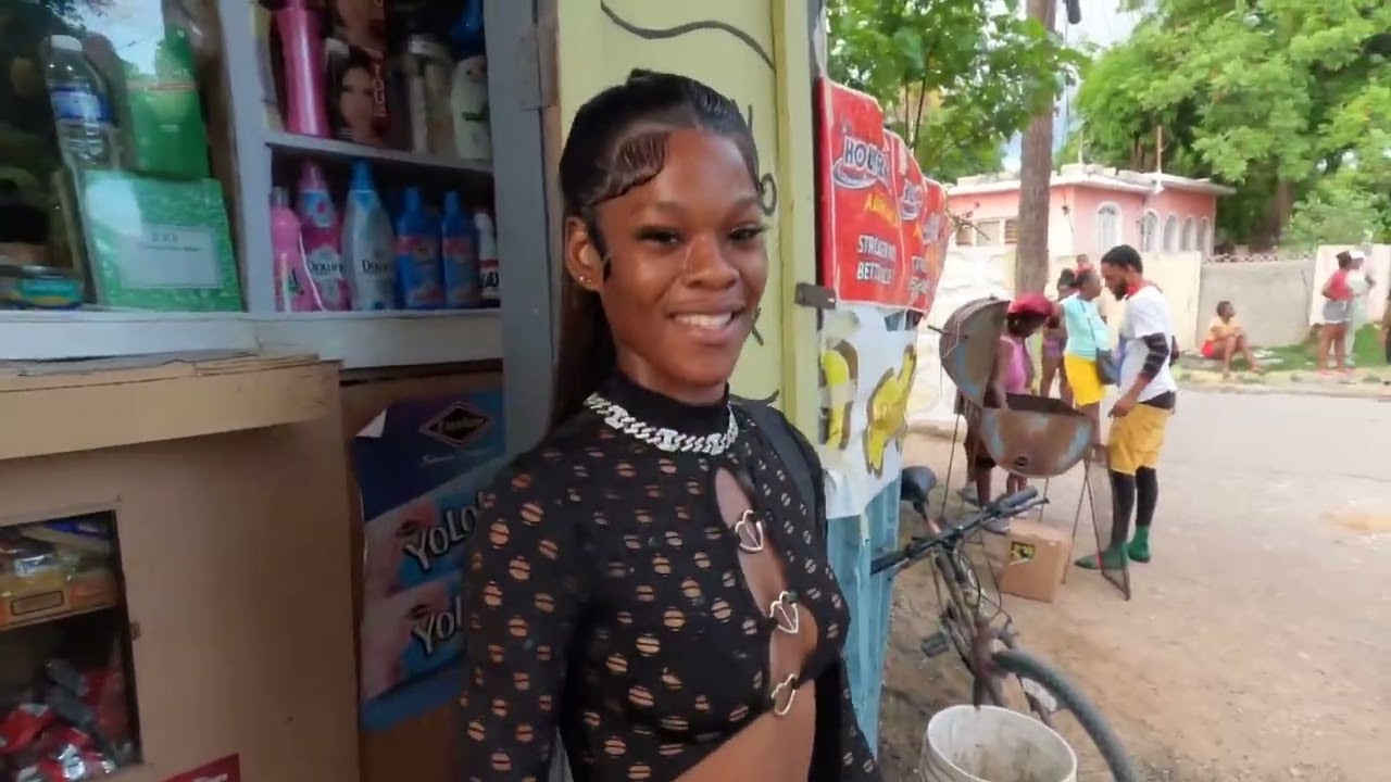 I Went To Big Lane in Spanish Town Jam🇯🇲| Female Dancers Get Crazy  At Roze Don 'Camel Back Video