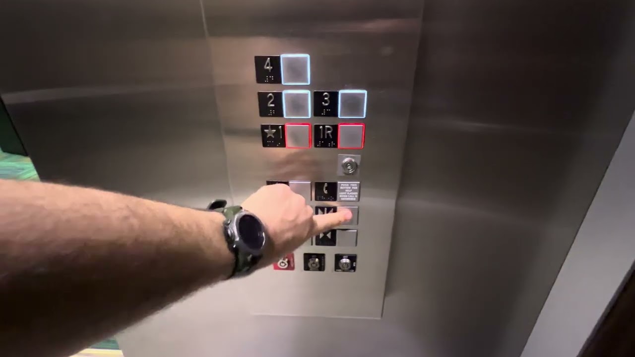 Elevator Home 2 Suites