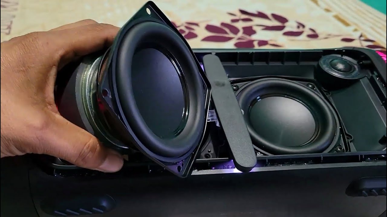 Altavoz Tribit Stormbox Blast, Como es por dentro