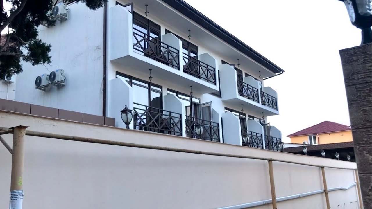 АДЛЕР. ОБЗОР ГОСТЕВОГО ДОМА НА ул. УРИЦКОГО 13 А