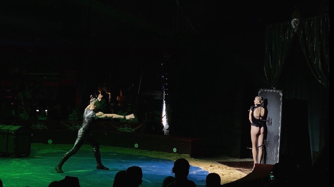 Circus DZIVA | Knife Throwing Act | Summer 2022