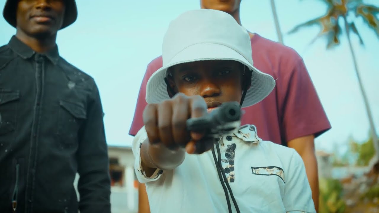 Titi Le Fourbe X Le Mze - Tsasi (Vidéo Officielle)