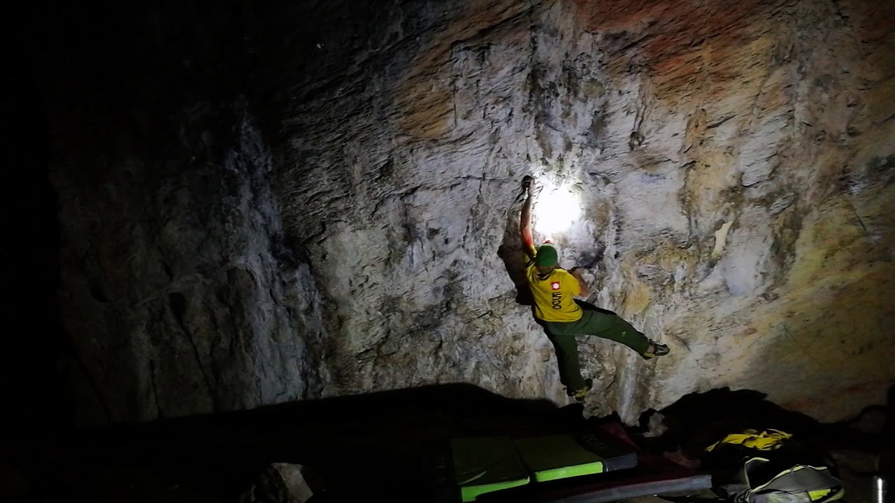 Vykr&uacute;caj, neremcaj 6C+ (Moravsk&yacute; kras, Hol&scaron;tejn, Lidomorna)