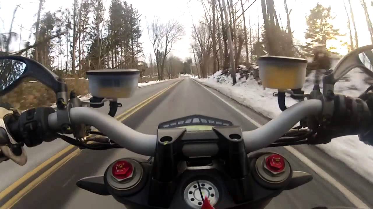 MOTO-D Cold Weather Motorcycle Baselayer - Ducati Streetfighter Test
