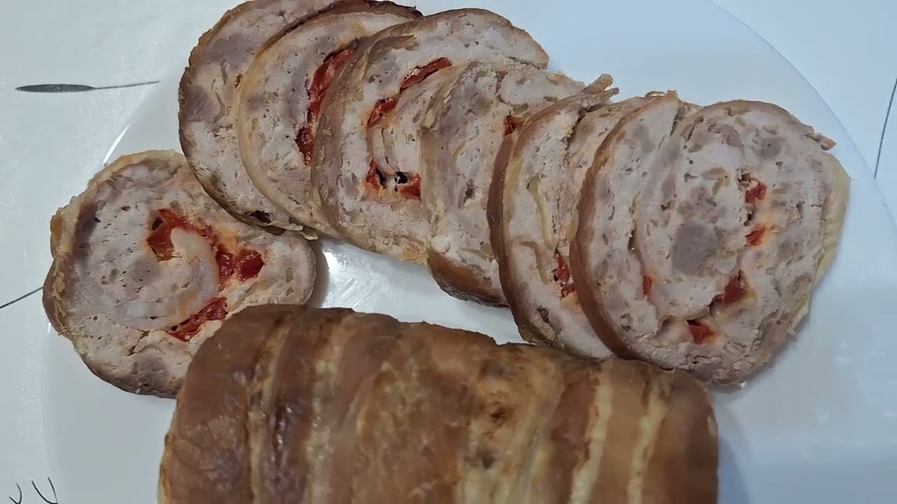 Рулет из фарша. Быстро, просто и очень вкусно.