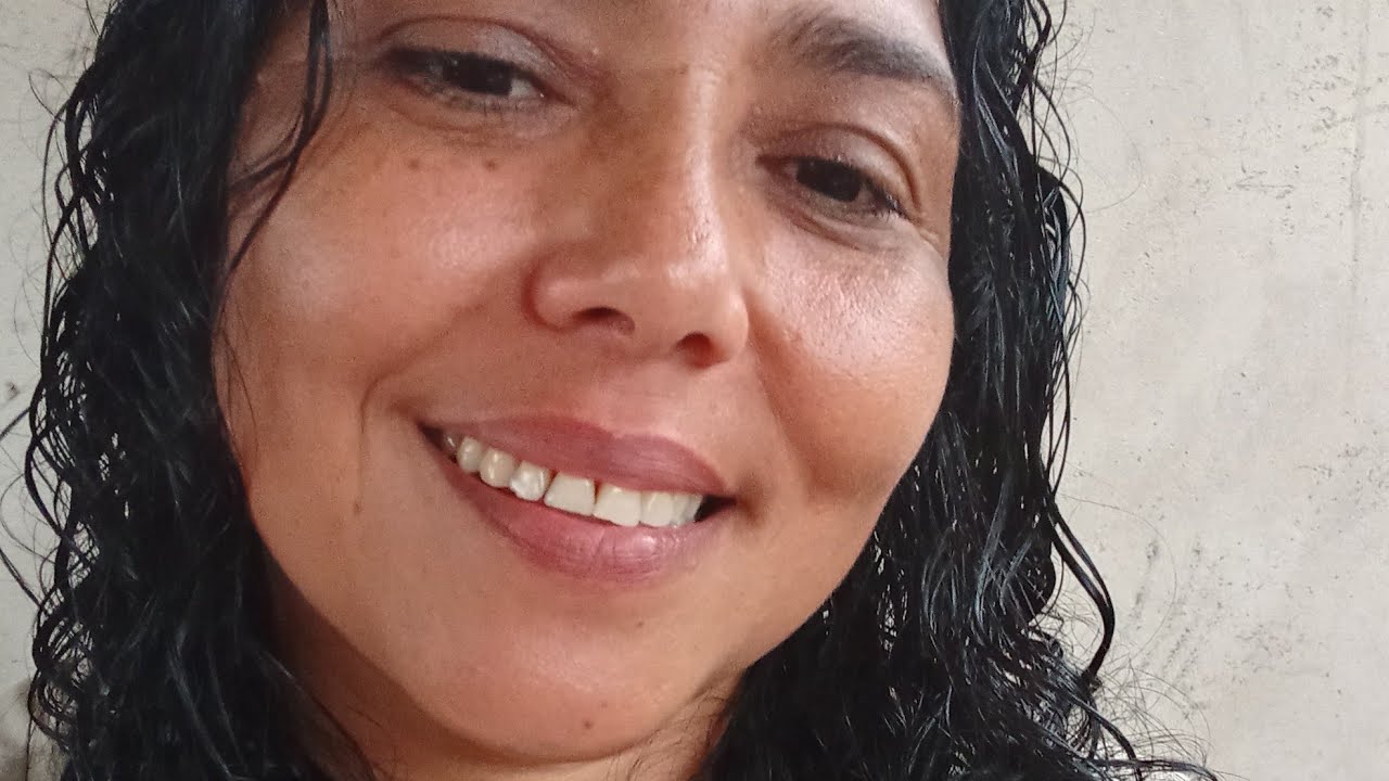 Rozania Dias está ao vivo!  Você é um escolhido por Deus   alguém disse que  gosta muito  de você 💫🎬