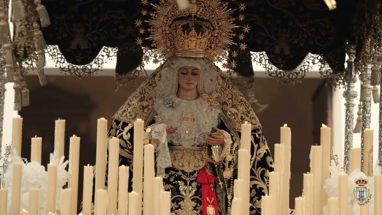VIERNES SANTO 2025. ALCALÁ DEL RÍO. SALIDA DE NUESTRA SEÑORA DE LOS DOLORES EN SU SOLEDAD CORONADA