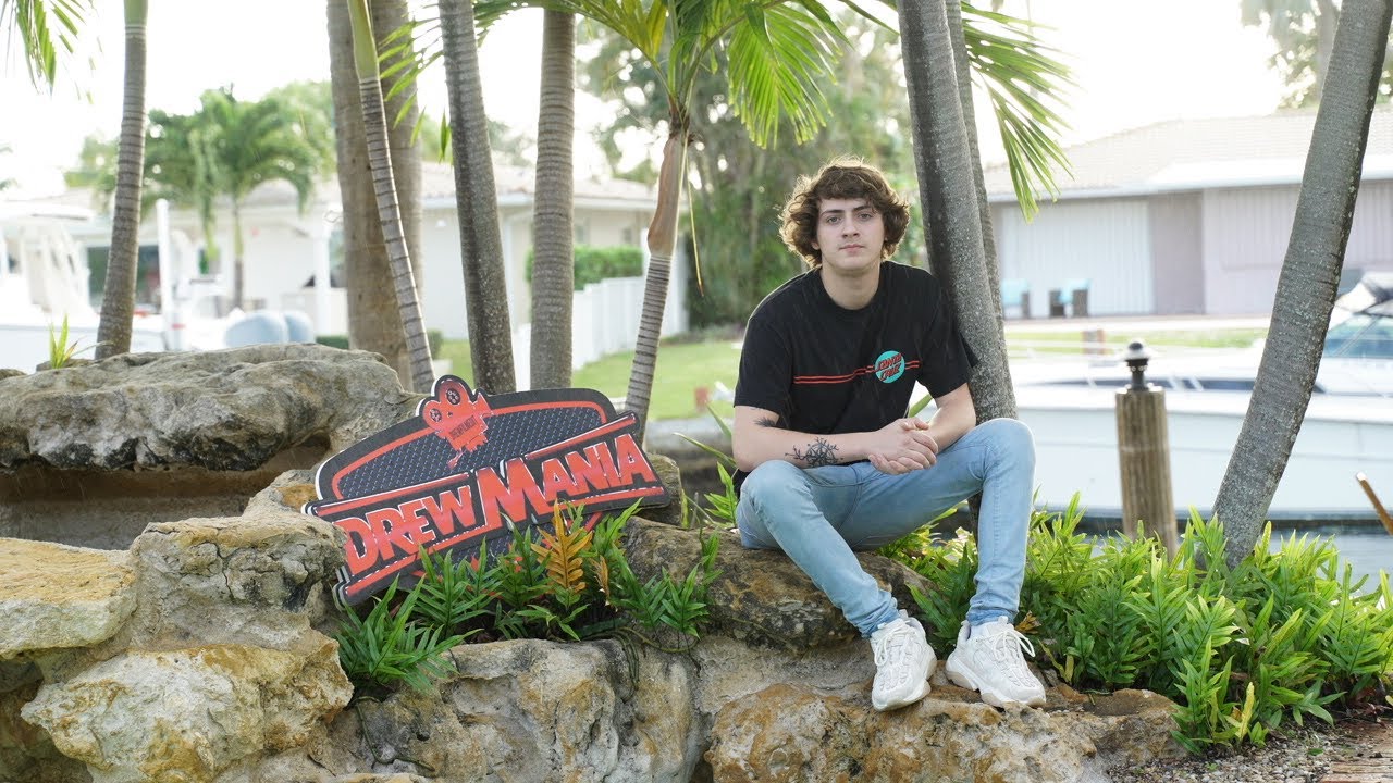 DrewMania S2:E1 18yr old, Signed, Gold Plated; Kidd G sells out his very 1st Tour