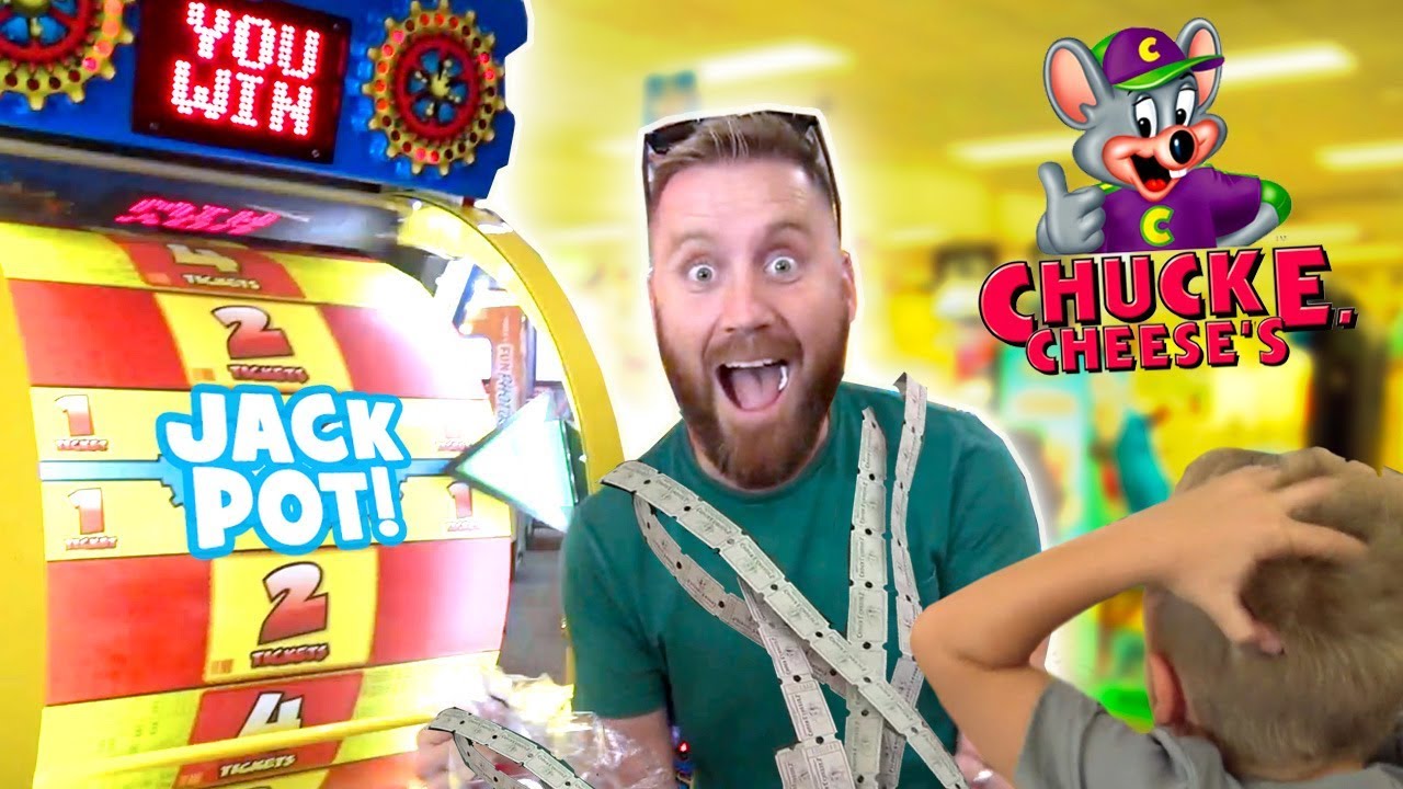 KidCity Family’s Chuck E Cheese Ticket Battle!