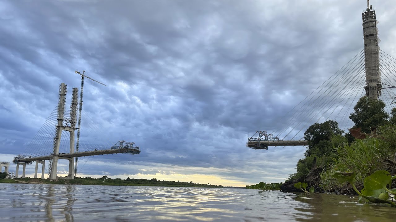 Puente Bioceánica en construcción - Paraguay / Brasil