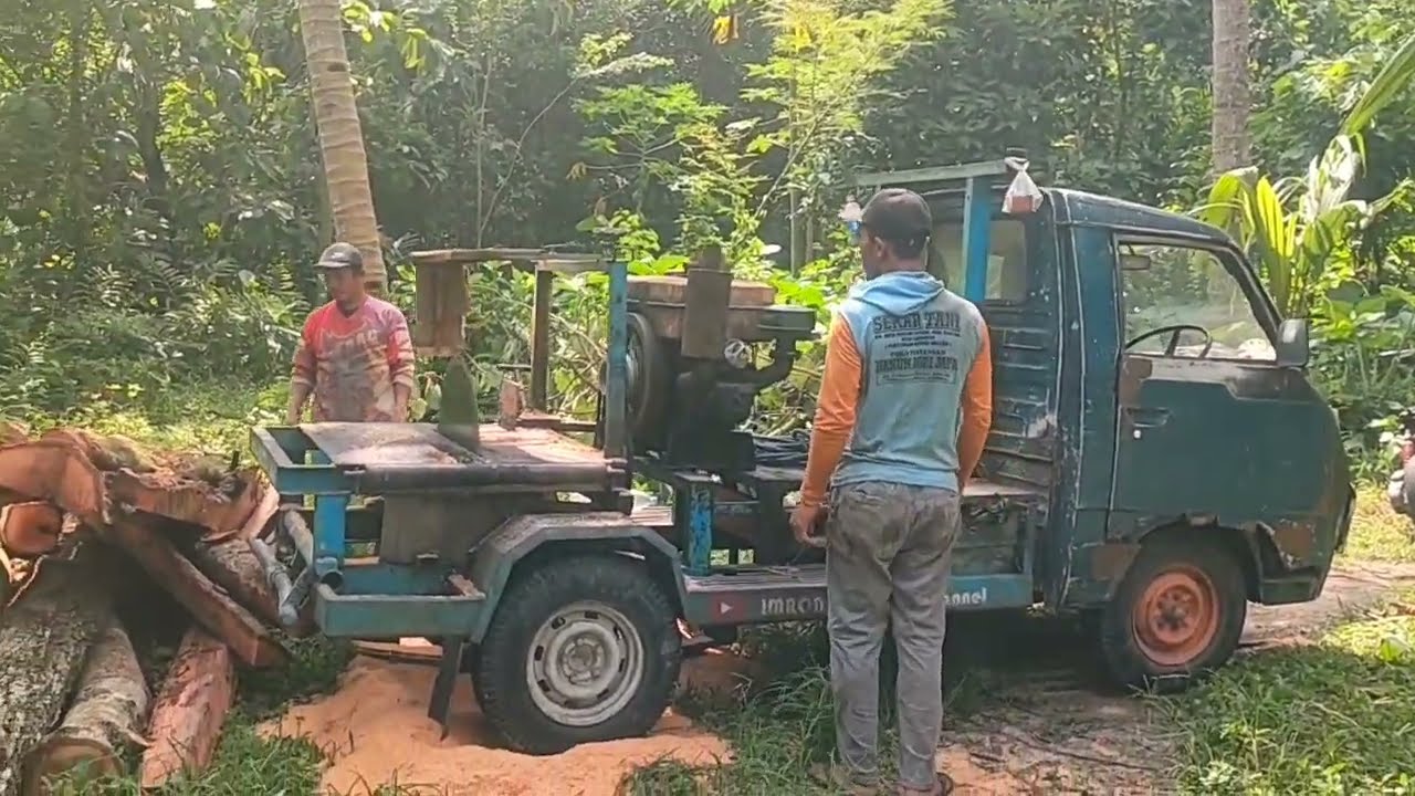 MASIH MENUMPUK, JOB PENGGERGAJIAN KAYU SALAM DENGAN MESIN SERKEL KELILING