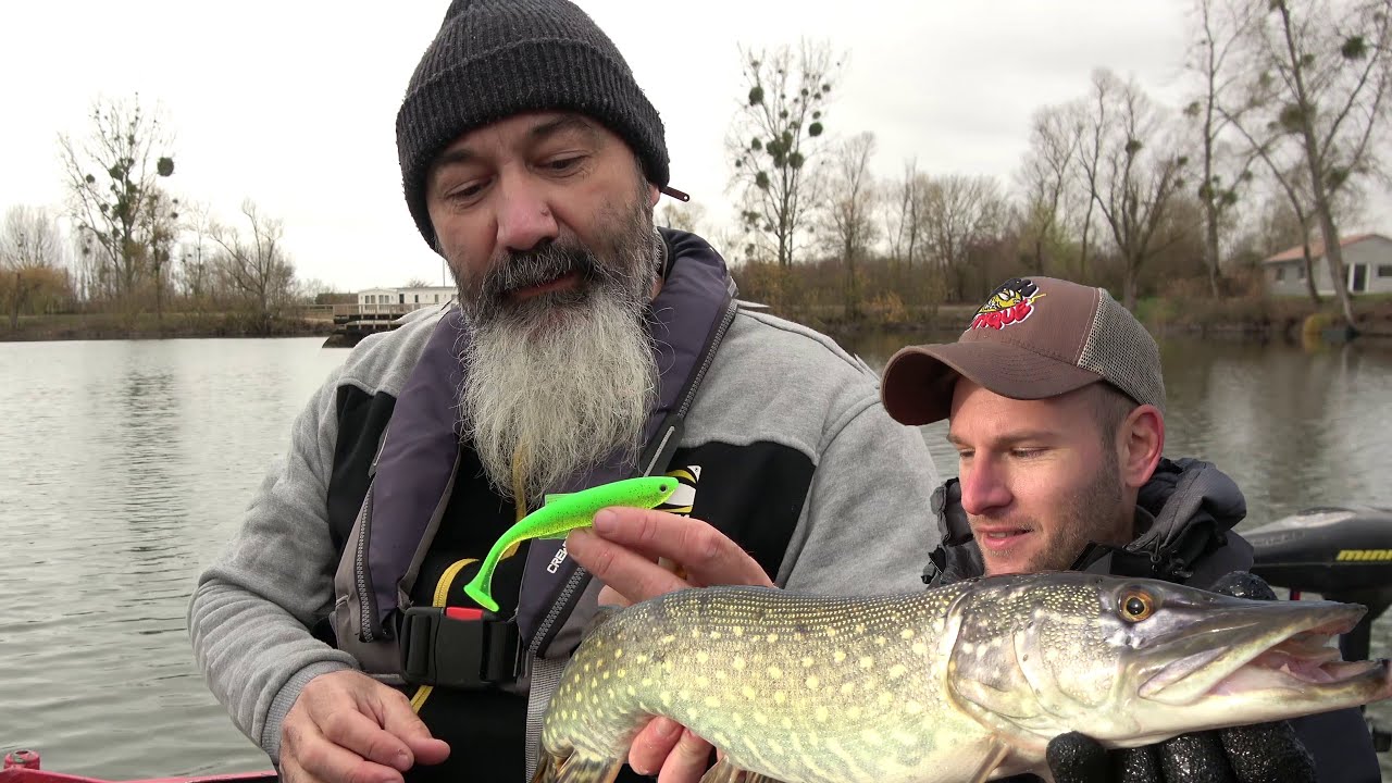 COMMENT Réussir sa PECHE dans une ZONE INCONNUE( feat Captain Julian )