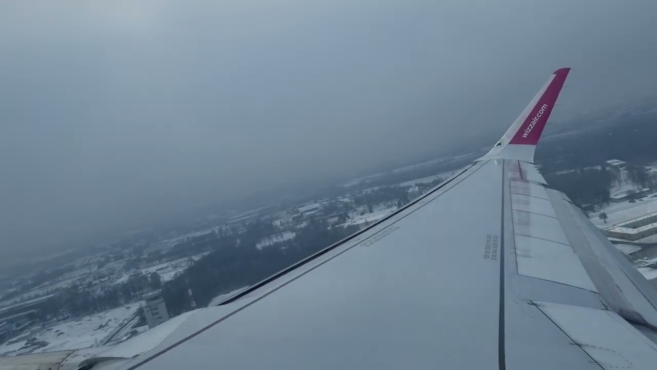 Wizzair A321 Kraków EPKK takeoff right wing view