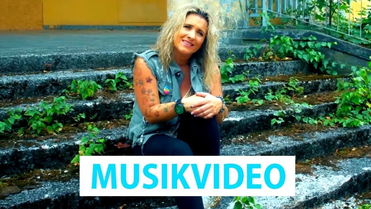 Daniela Alfinito - Besser als gar nichts (Offizielles Video)