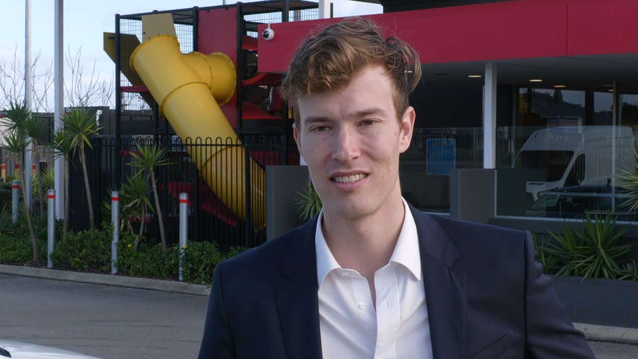 Почему Macca's больше не смешивает McFlurrys?