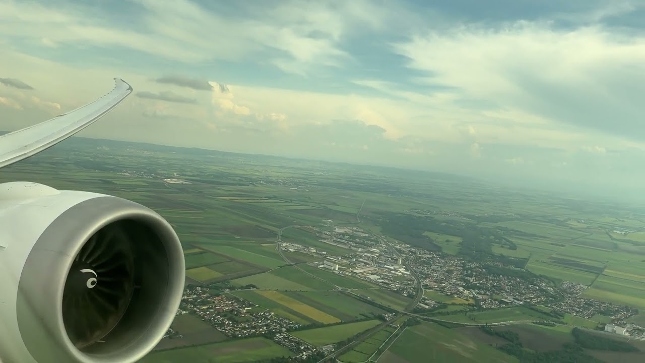 Austrian Airlines Boeing 787-9 take-off from Vienna (VIE) 26MAY2024