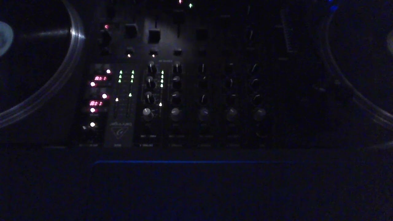 A turntable mix