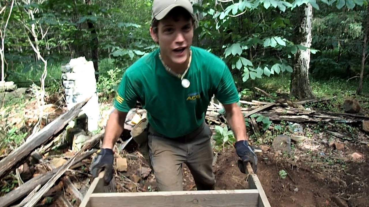 School House Relic Sifting! | Nugget Noggin