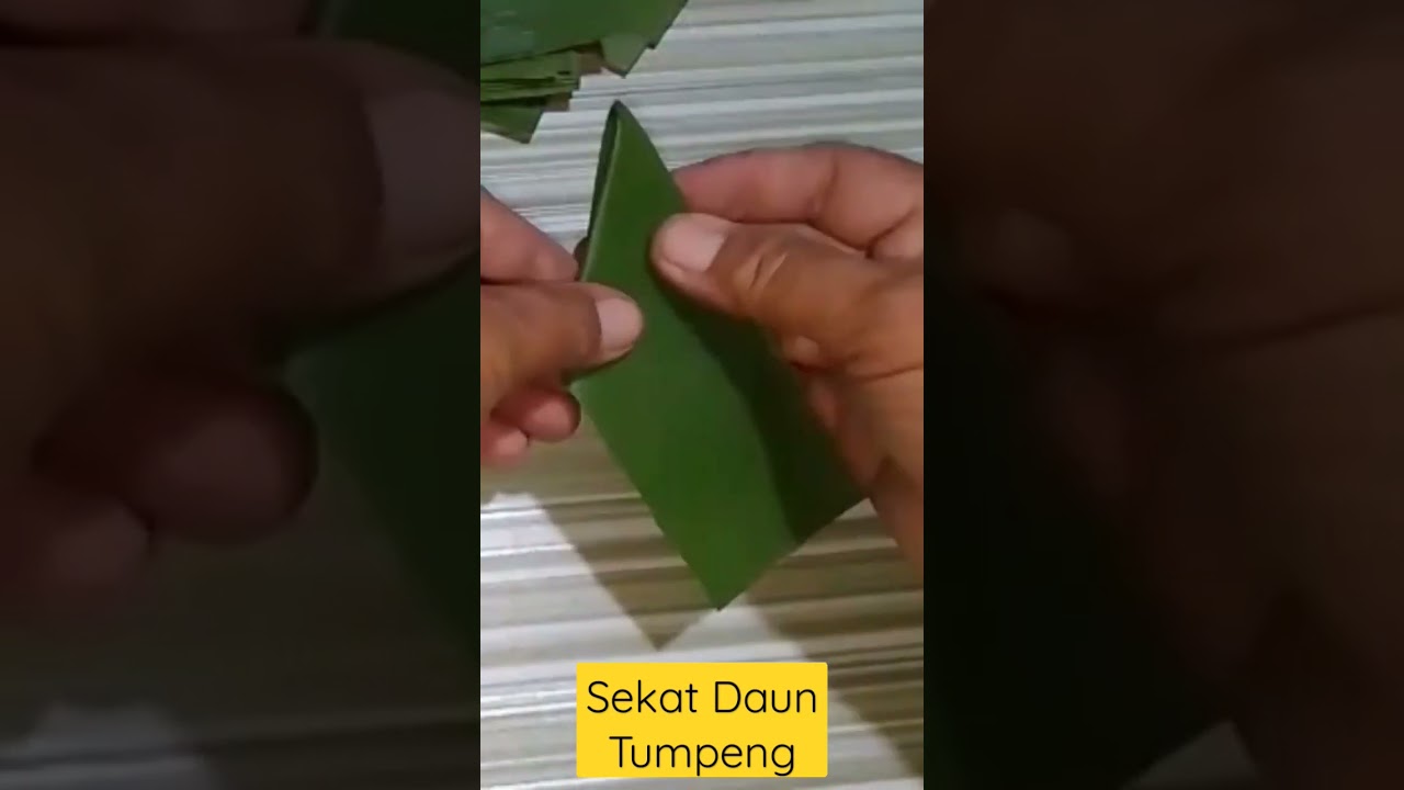 Sekat Daun untuk hiasan Tumpeng