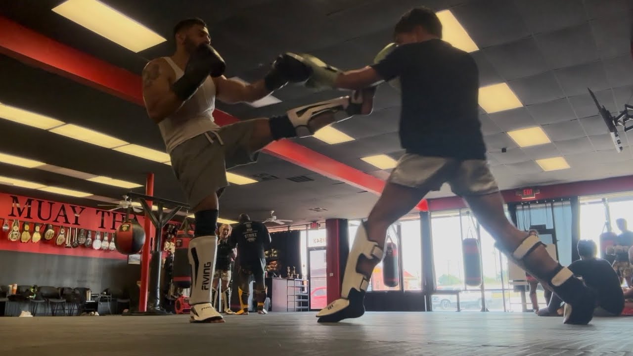 Muay Thai Sparring 10/3/25