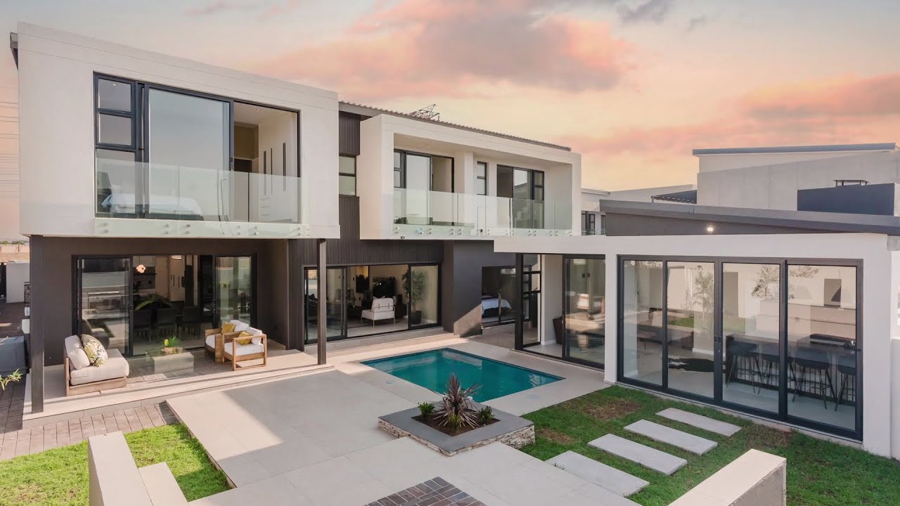R9 655 000 | 5 Bedroom House For Sale in Midstream Heights, Centurion | Dirk Reinecke