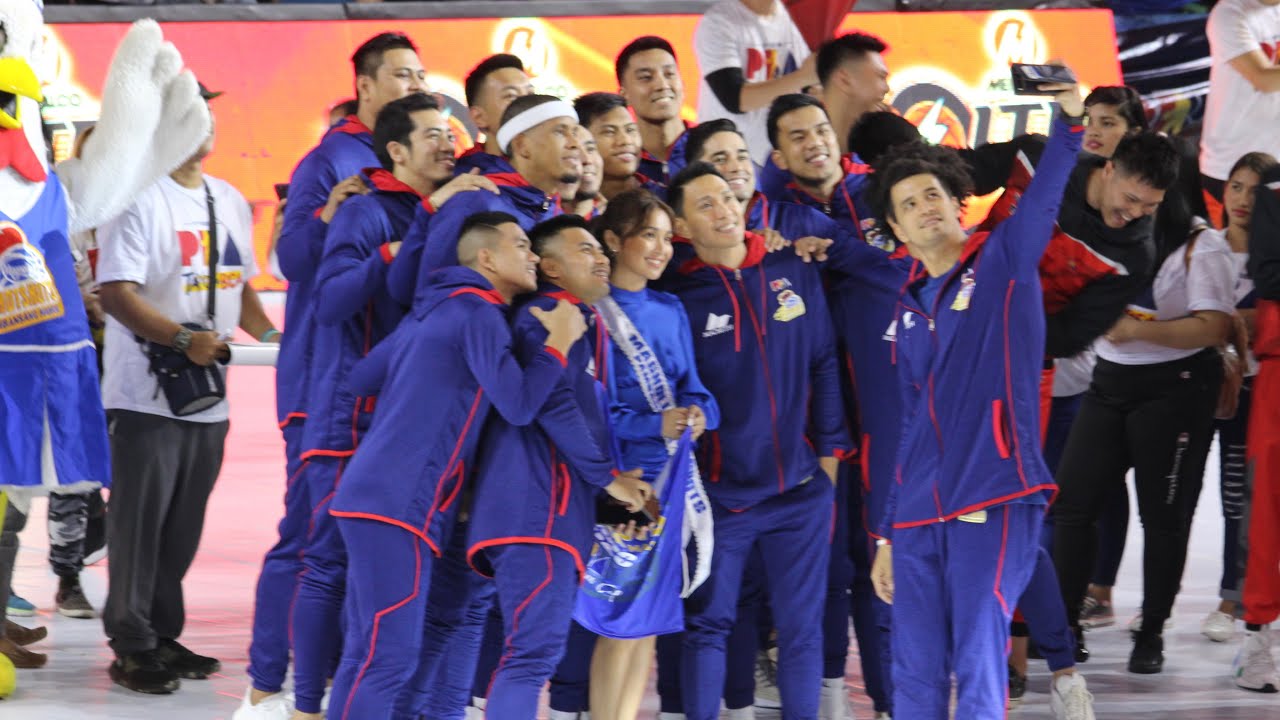 KATHRYN BERNARDO PINAGKAGULUHAN SA OPENING NG 45TH PBA SEASON SA SMART ARANETA
