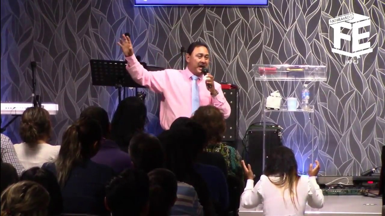 Ministración Evangelistas Netza Peralta e Israel Loya | Familias de Fe