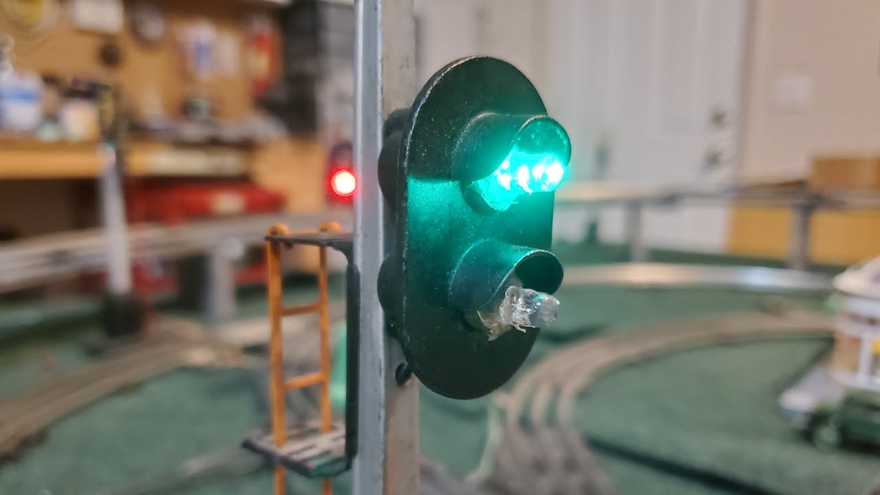 LED Bulb Construction for Lionel Accessories