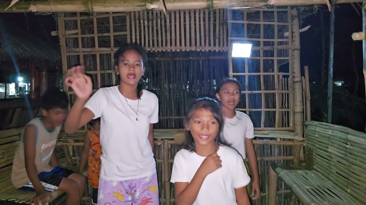 Excited Na Sila Sa  Pagbubukas Ng Sari-Sari Store