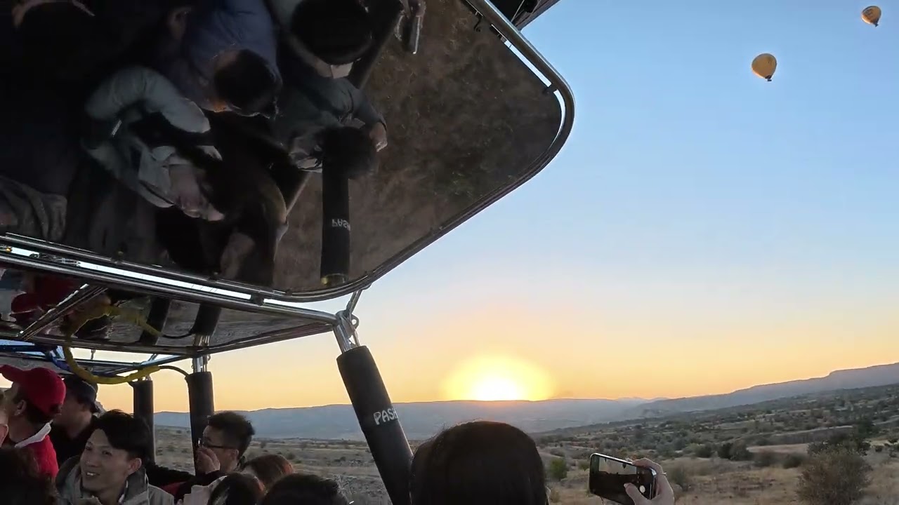 Hot Air Ballons in Capadocia,Turkiya Eposide I