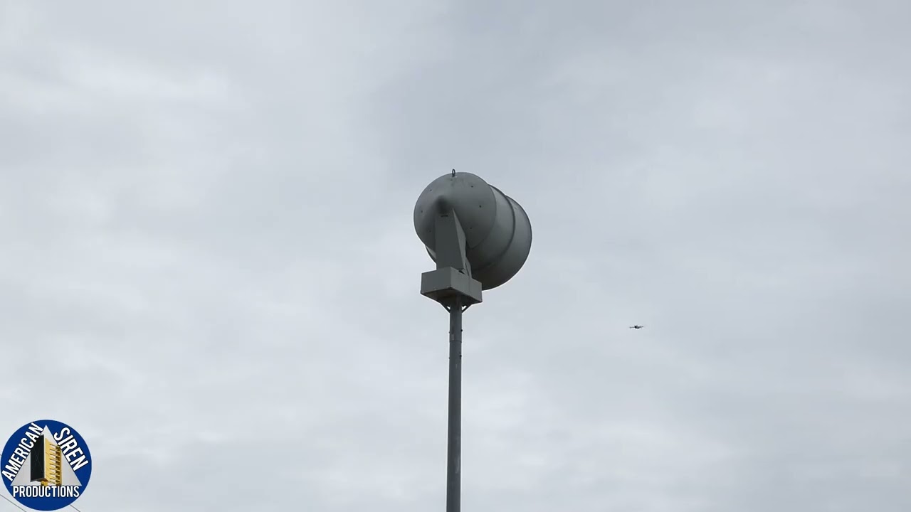 A.S.C T-135AC Siren Test, Paris, Wi (Kenosha County Monthly siren test) 