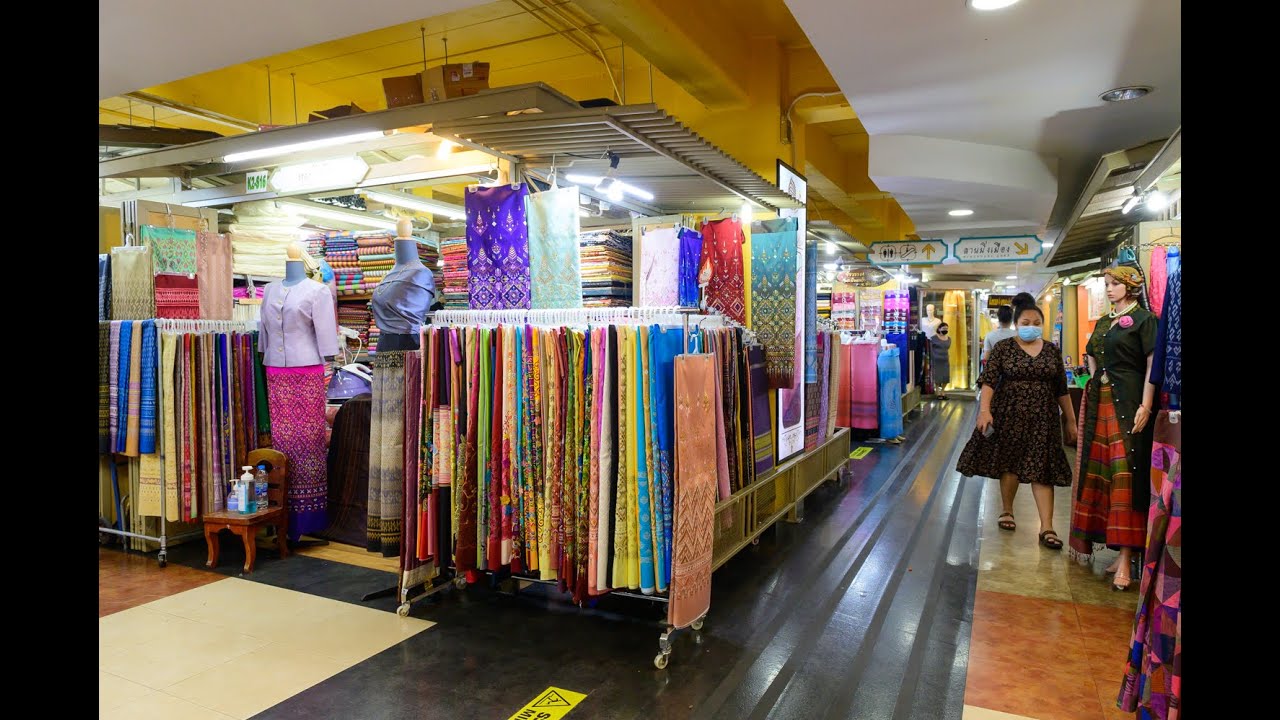 [4K] Thai silk fashion mall at The Old Siam Plaza, Bangkok