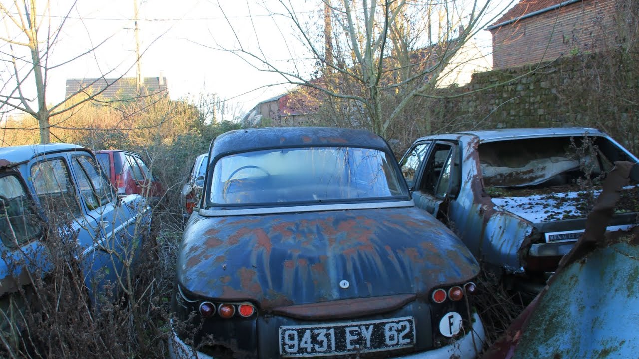 Un cimetière de voitures de collection abandonnées #urbex #voituresoublier