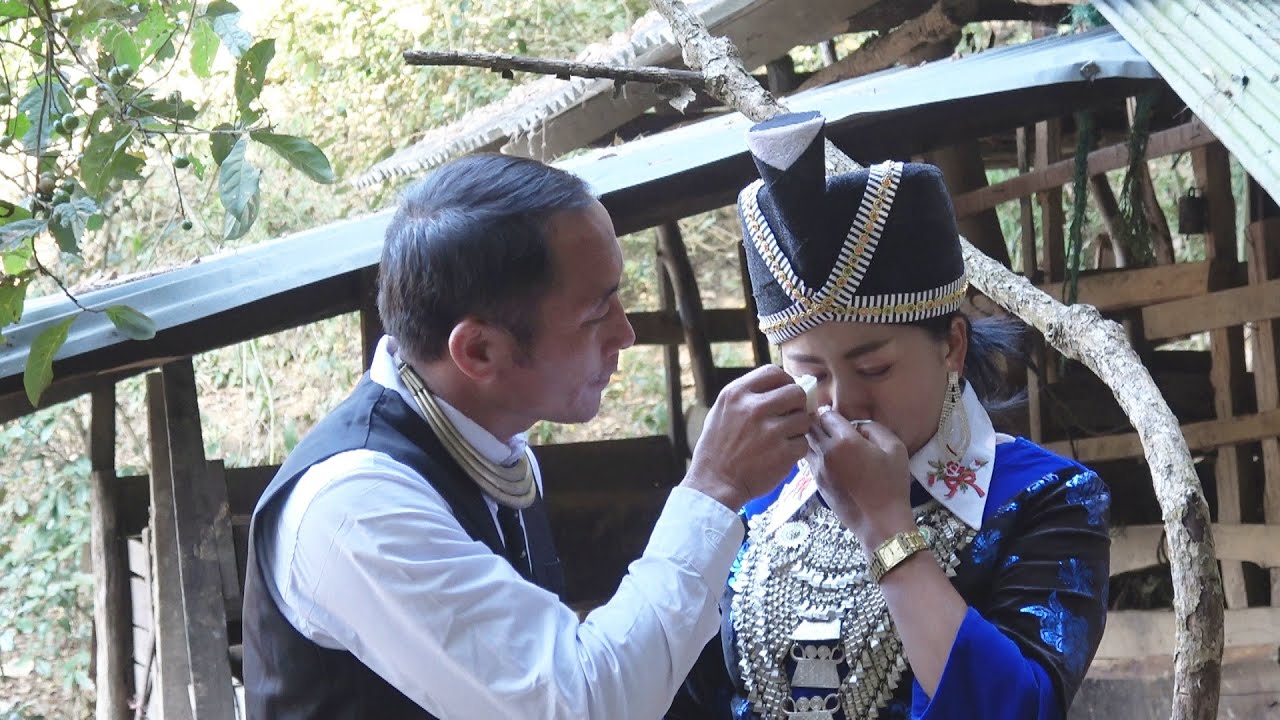 kwv txhiaj ntsuag tu siab heev leej xyooj V kab xia yaj