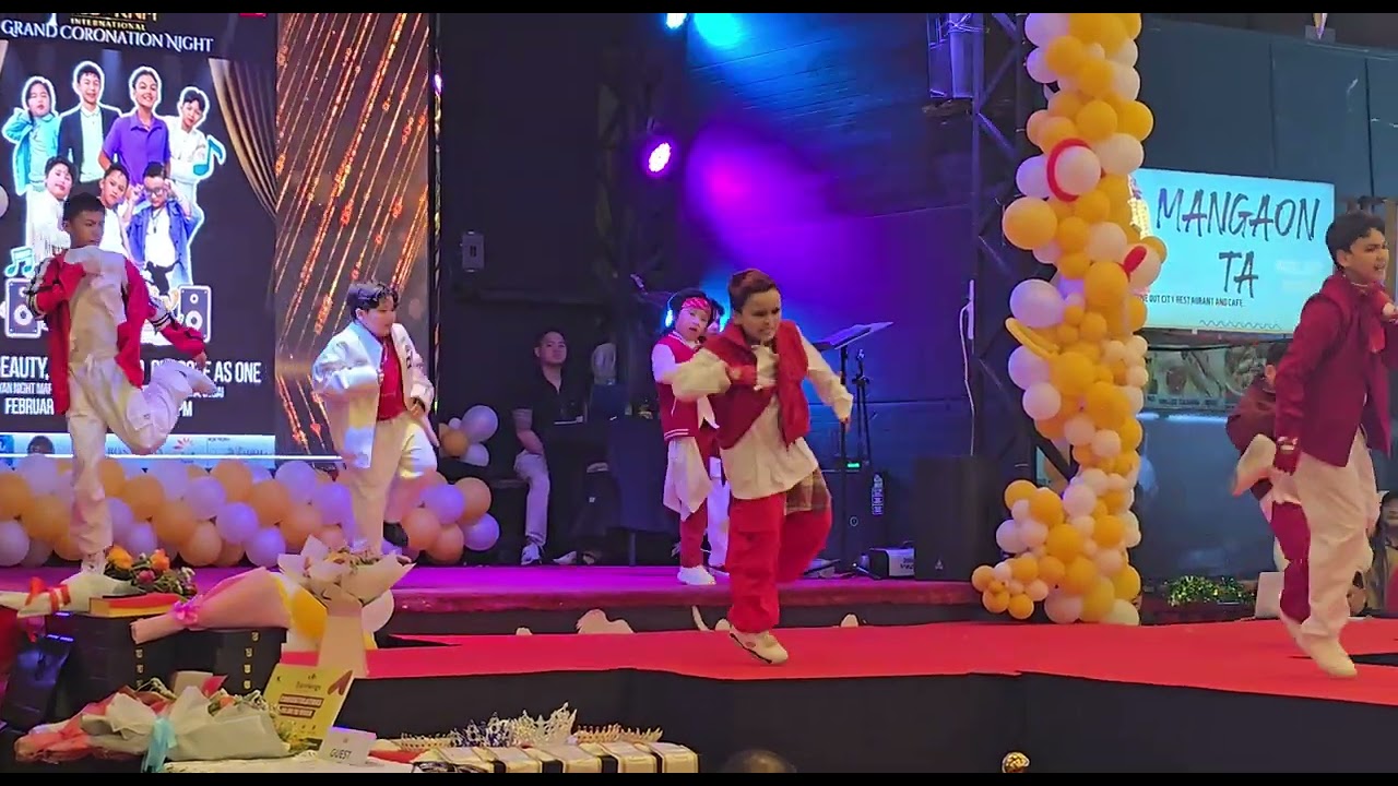 Rhytmix performed @officialSB19Mashup at Kabayan NIGHT Market 