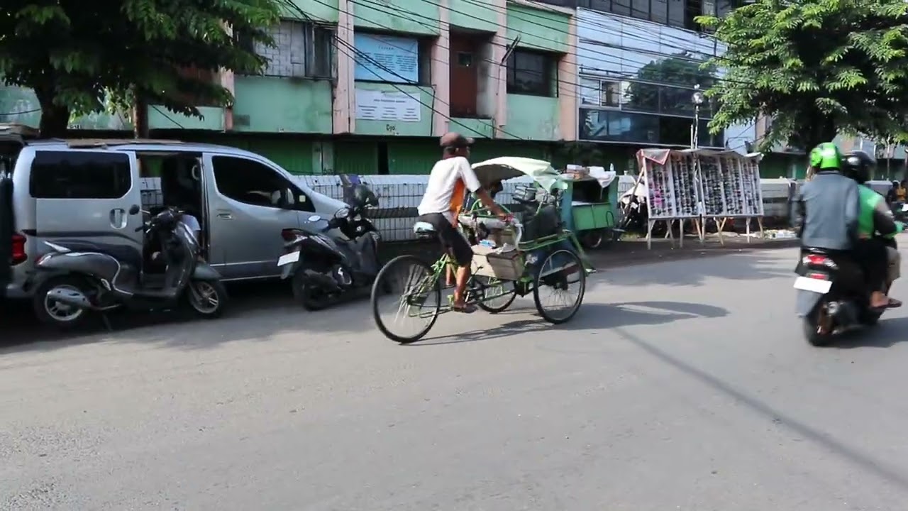 # vlog # 😎 suasana pasar di pahlawan & 😍 sekitarnxa di minggu pagi 💥💥💥