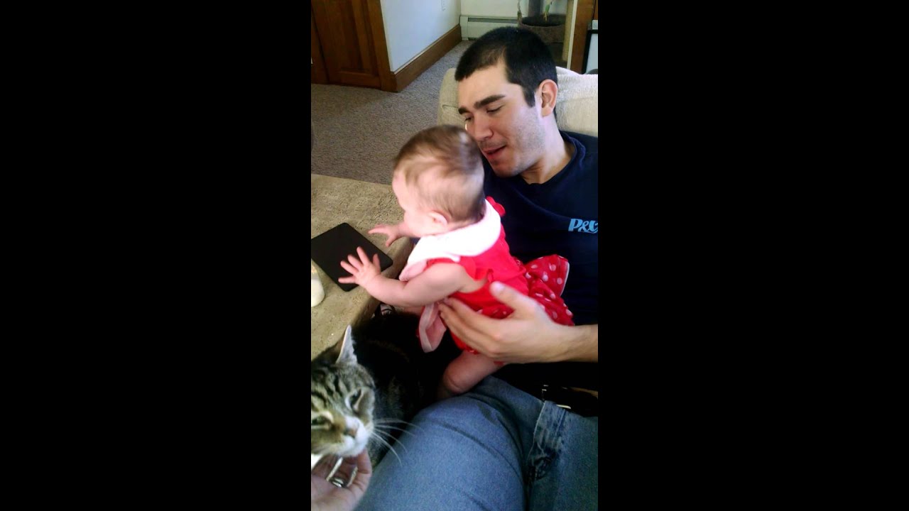 Marie loves Robbie!!