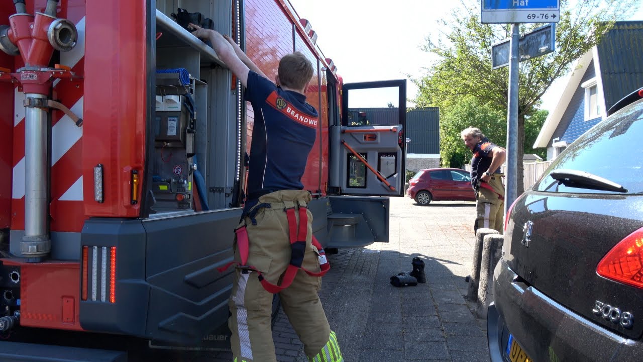 PRIO1 | Door Alarmering voor Brandweer Lelystad vanaf dier in problemen! En GRIP 1 WO Melding!