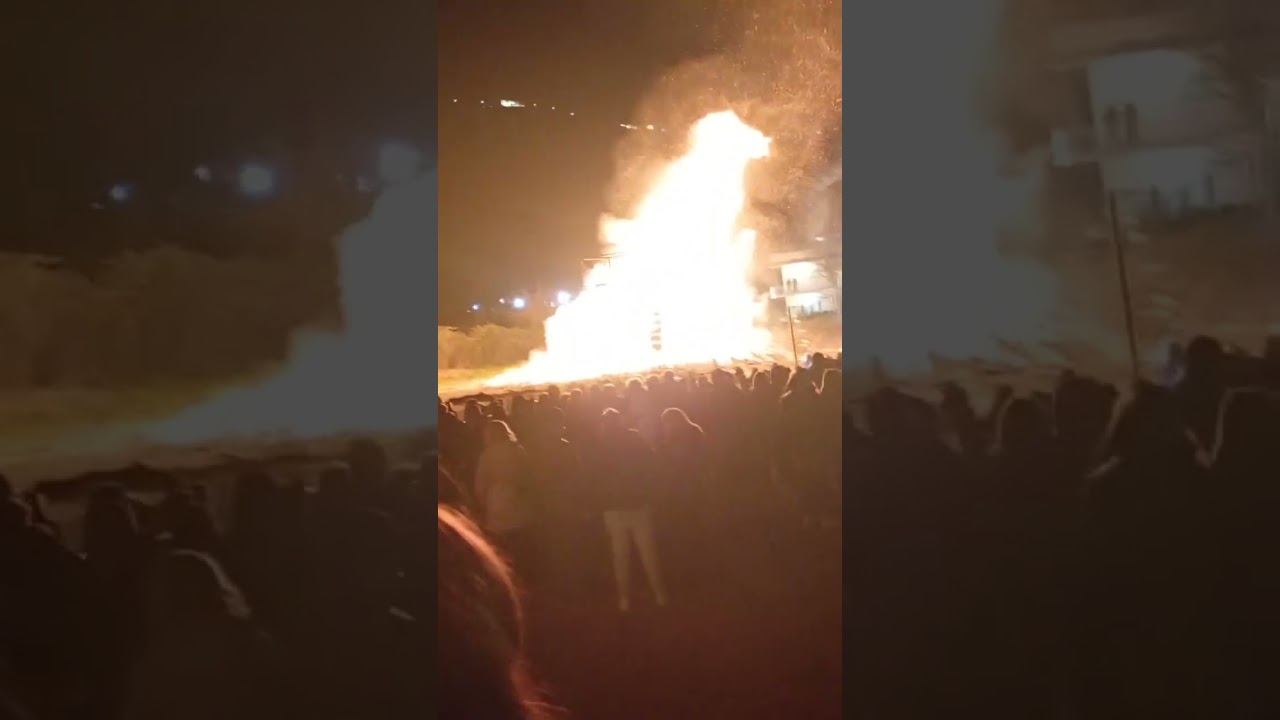 Cippo 'e Sant'Antuon':scenografia stupenda! Il sedici gennaio di ogni anno si onora il Santo