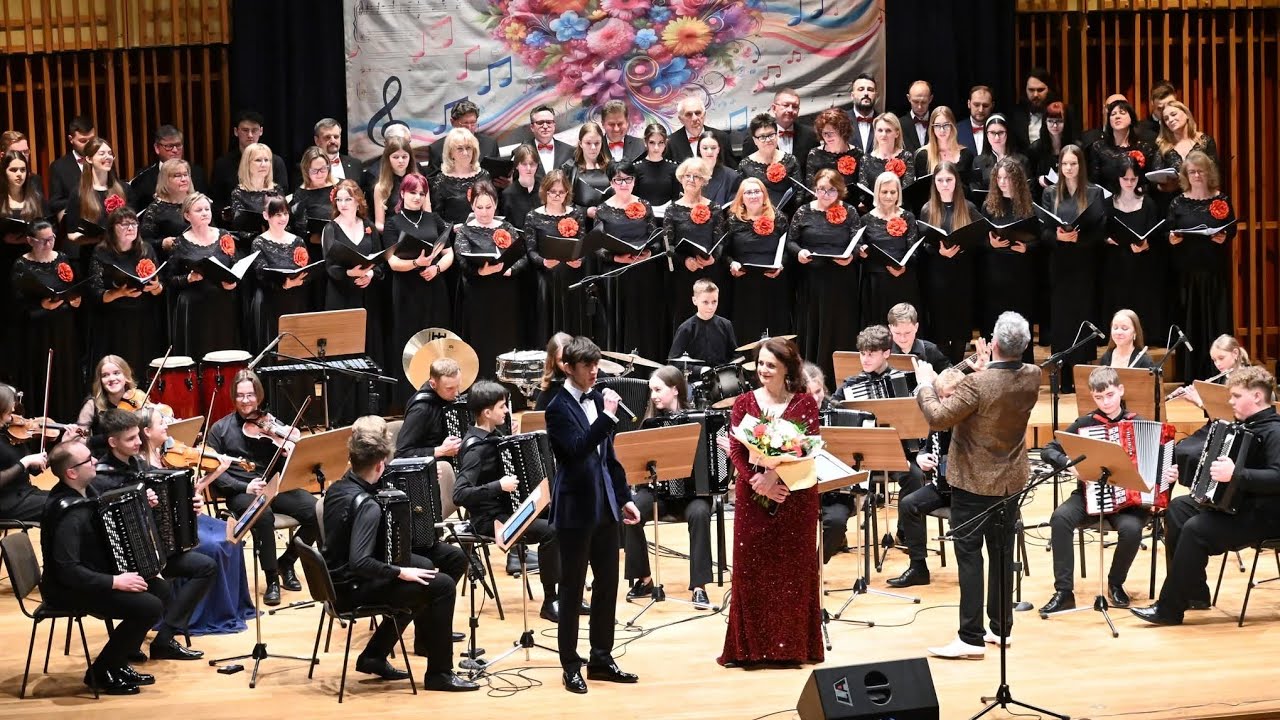 dr Monika Świostek & Miłosz Dobrucki - La Traviata: „Libiamo, ne' lieti calici”
