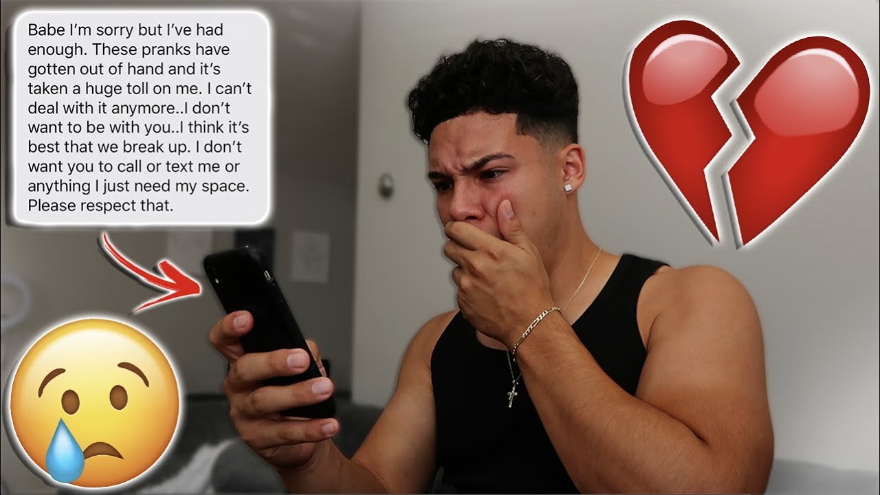 I BROKE UP WITH MY BOYFRIEND THROUGH TEXT... *GETS INTENSE*