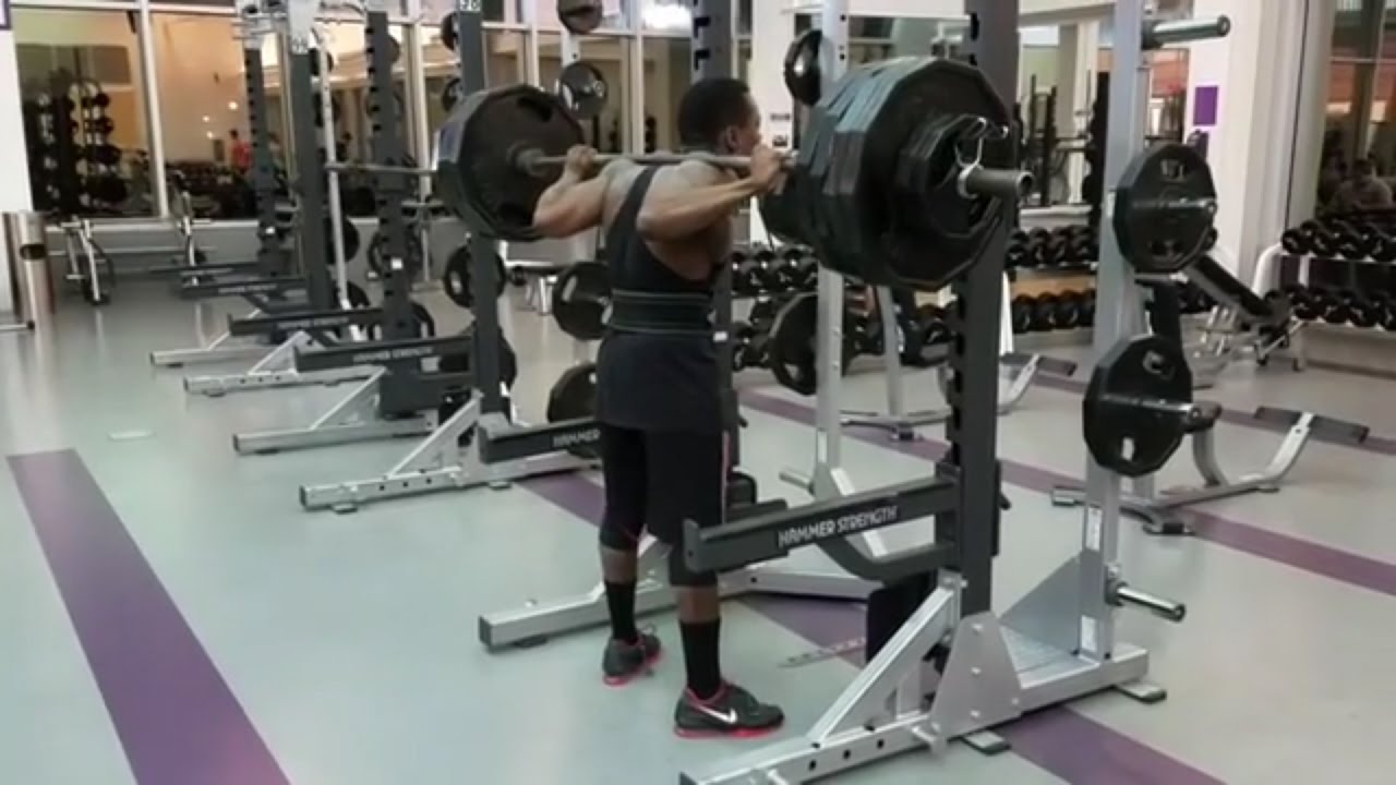 Squat PR | 3 Reasons You May Hit A Plateau On A Lift & How To Break Through