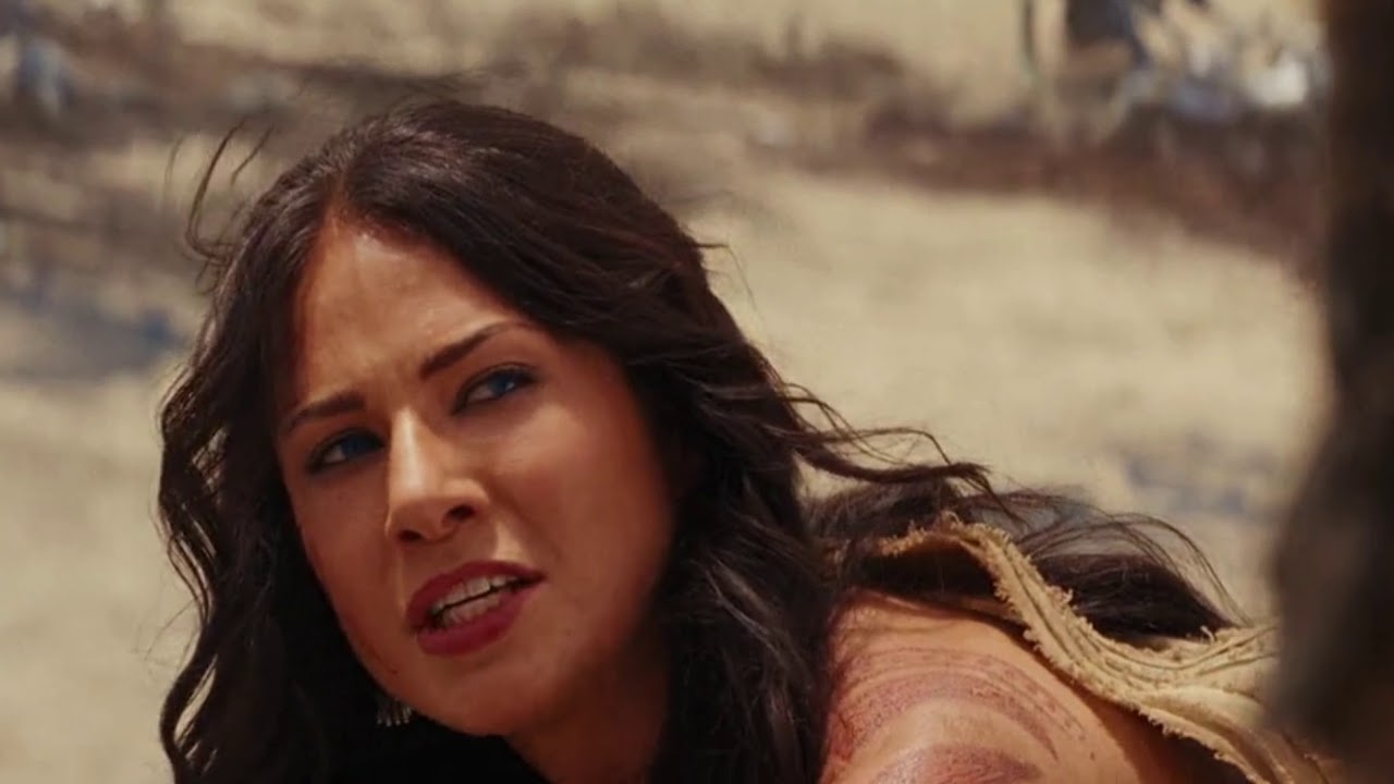 John Carter (2012) John fights for Princess with warhoon